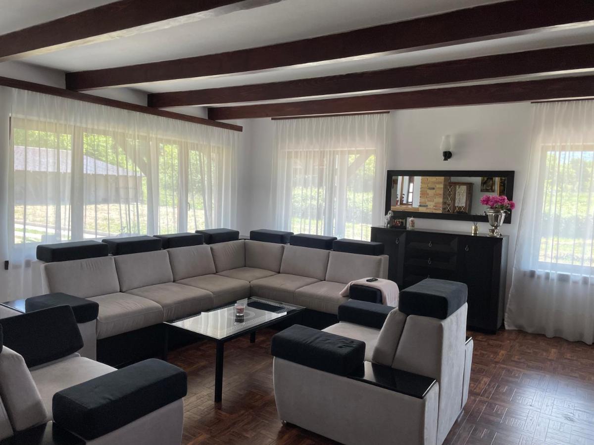 Casa La Doi Nuci Hotel Bradet  Ngoại thất bức ảnh